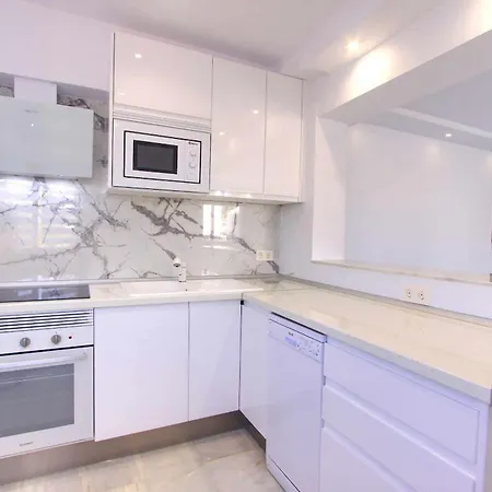 Modern Penthouse Frontline Urbanisation Διαμέρισμα Μαρμπέλλα